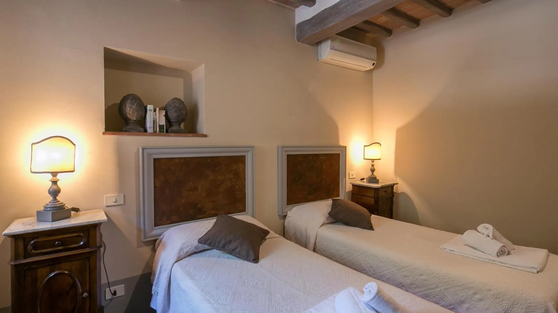 Villa Santanna By Mmega Cortona 0*,
